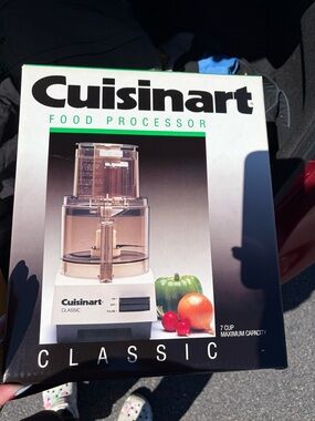 Cuisinart Classic Food Processor 7 cup new in box